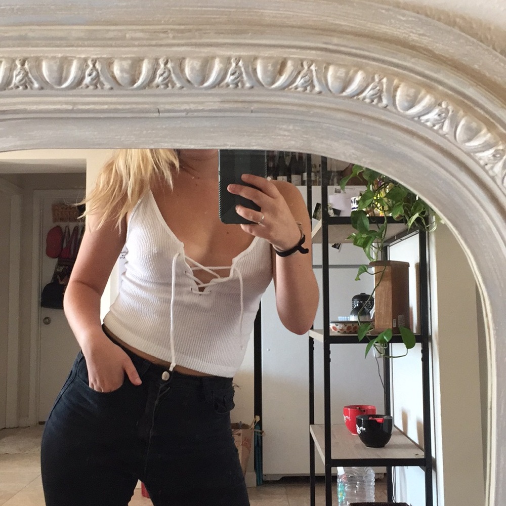 Brandy Melville Tie up Tank